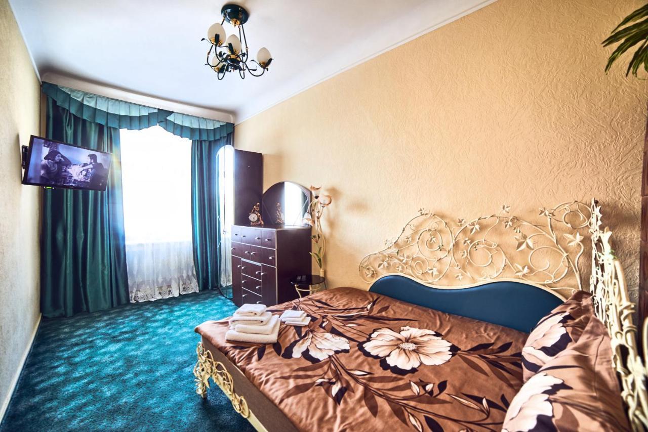 Comfortable Apartment Near Opera House Lviv Exterior photo